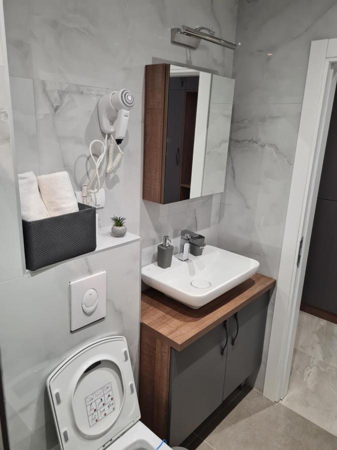 נובי פאזאר Glass Apartmani מראה חיצוני תמונה